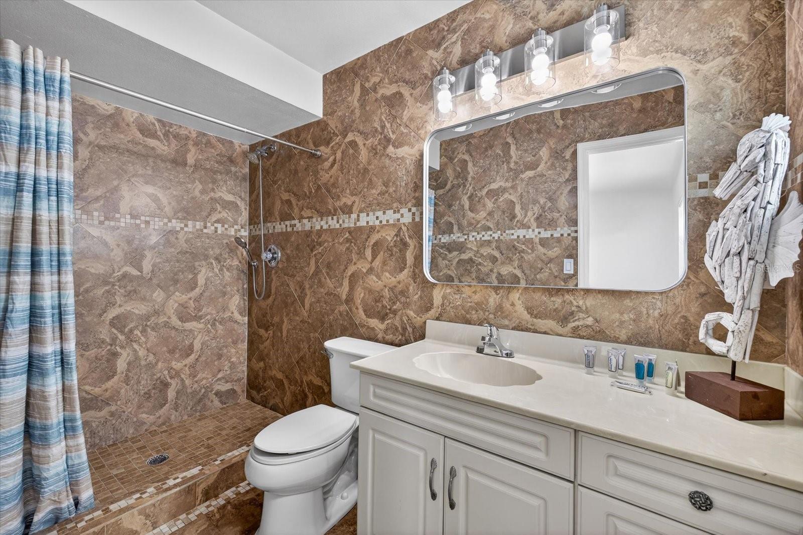 Image 33 of 46 For 8902 Hamner Avenue