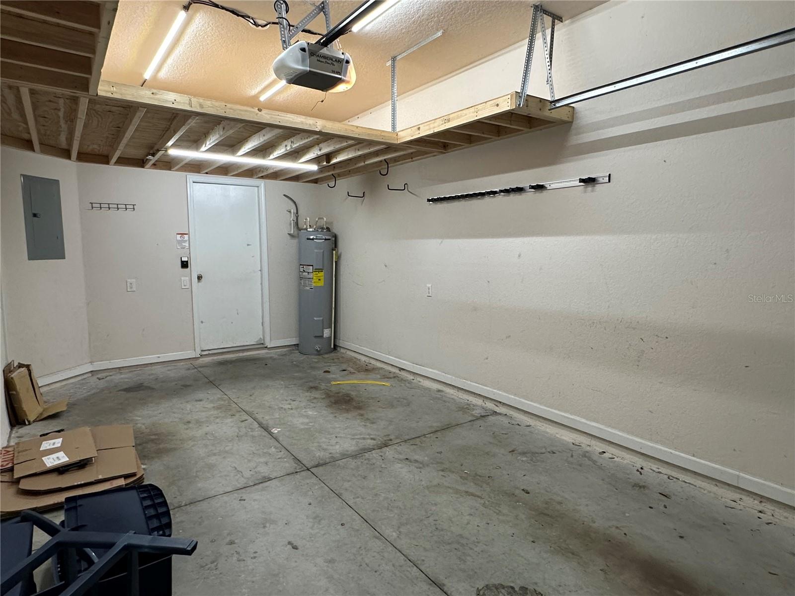 Listing photo id 27 for 4871 Pond Ridge Drive