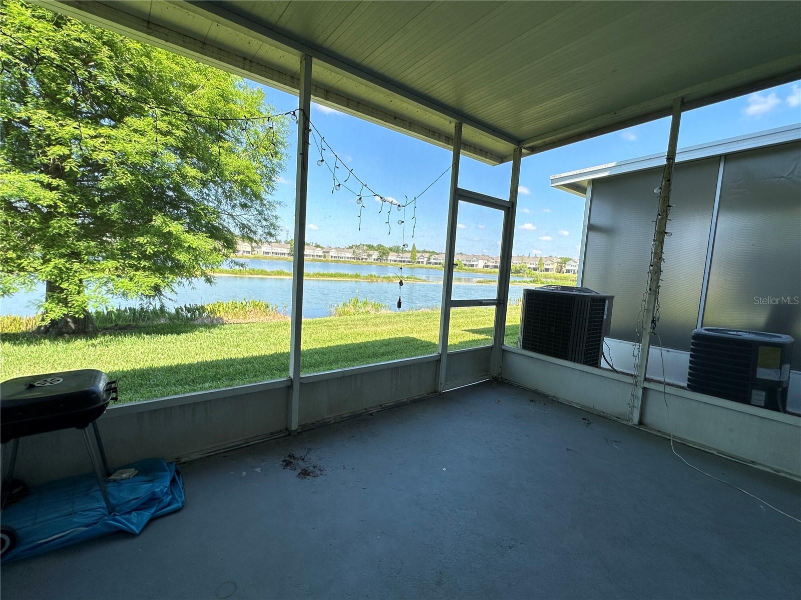 Listing photo id 29 for 4871 Pond Ridge Drive