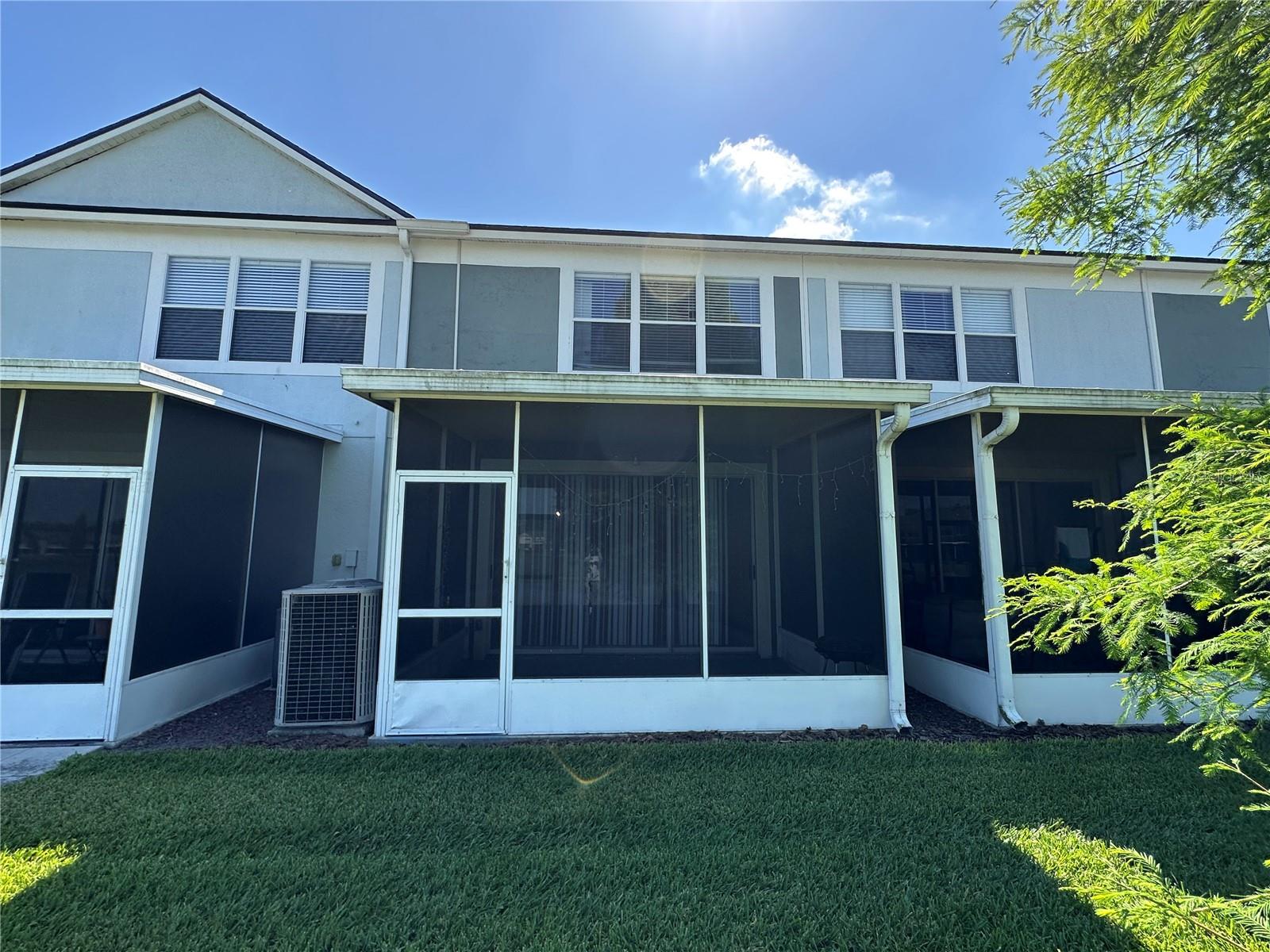 Listing photo id 30 for 4871 Pond Ridge Drive