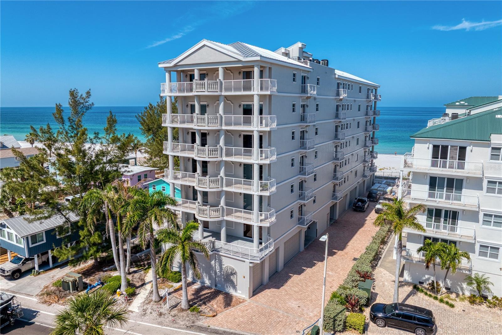 Image 73 of 90 For 19730 Gulf Boulevard 3