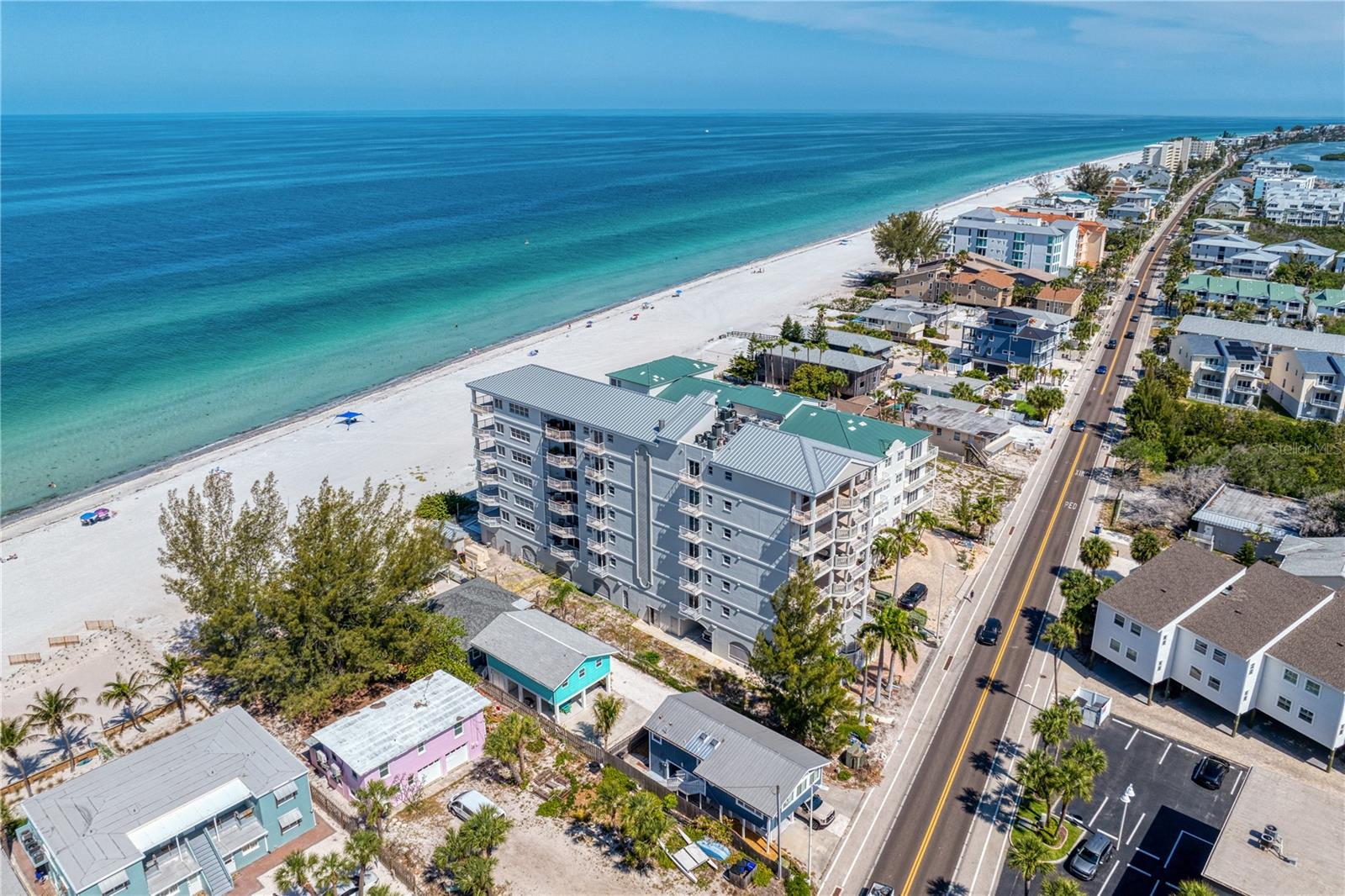 Image 79 of 90 For 19730 Gulf Boulevard 3