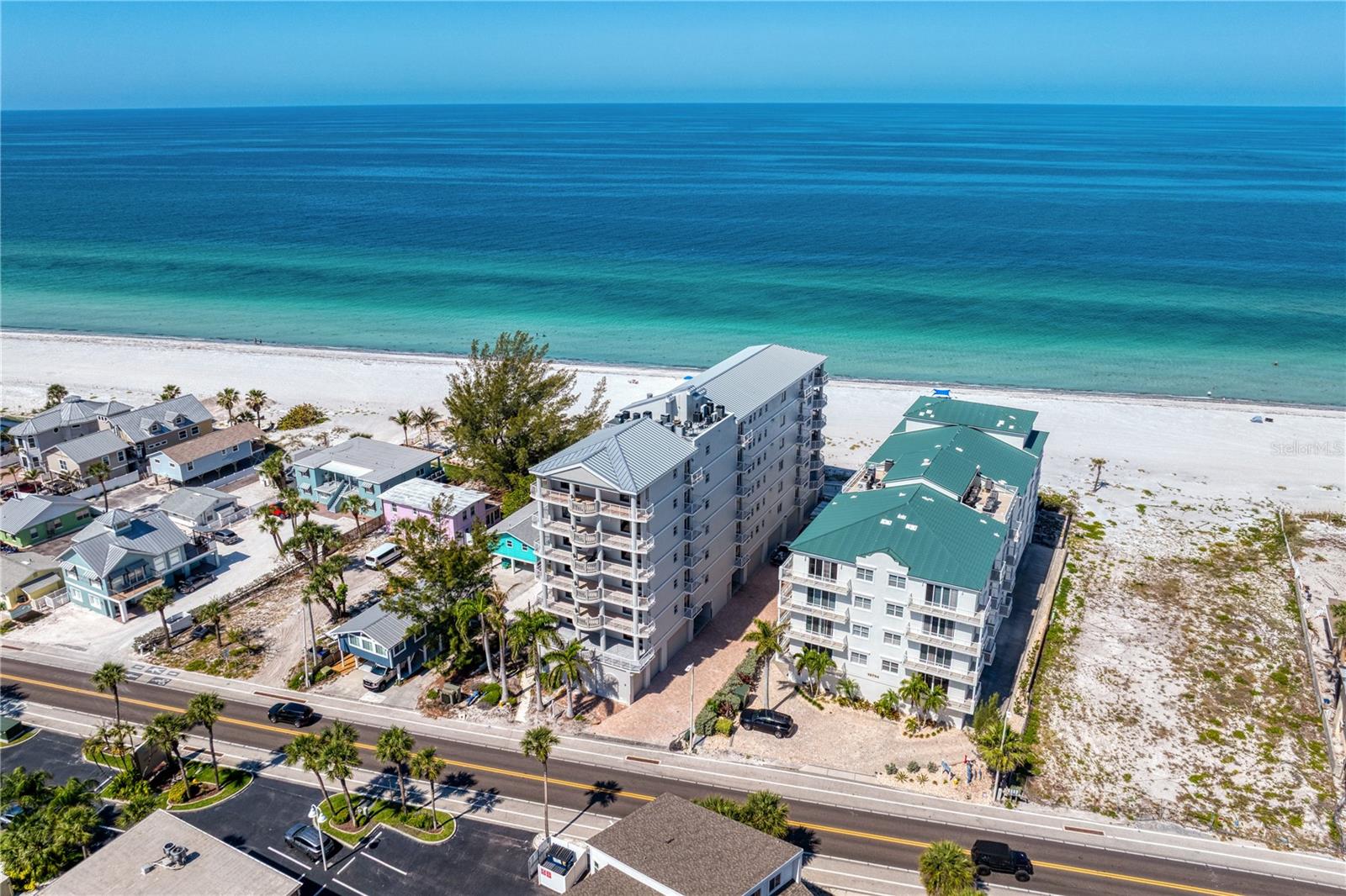 Image 80 of 90 For 19730 Gulf Boulevard 3