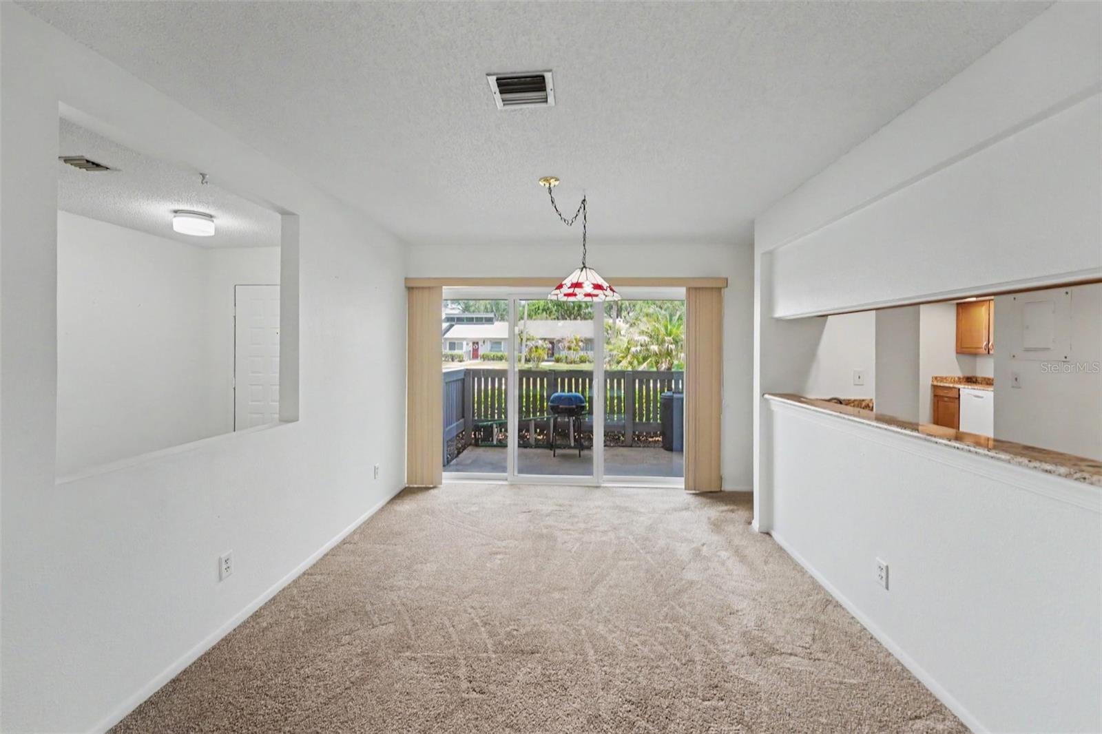 Listing photo id 8 for 230 Balsam Drive