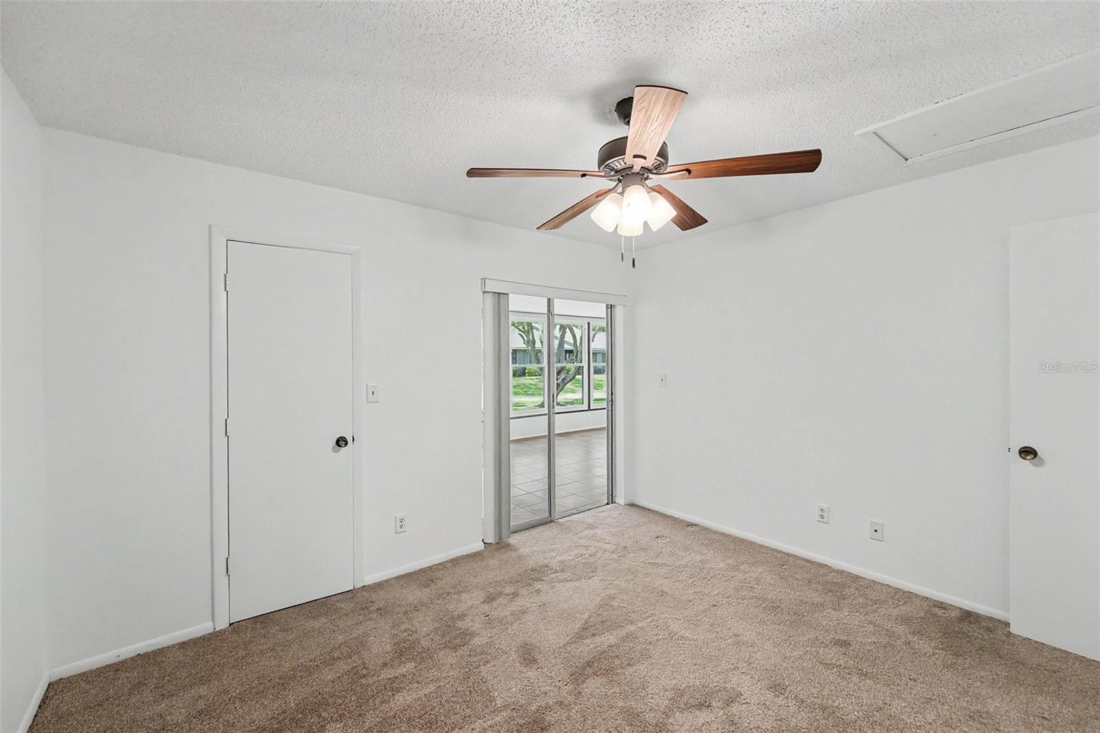 Listing photo id 12 for 230 Balsam Drive
