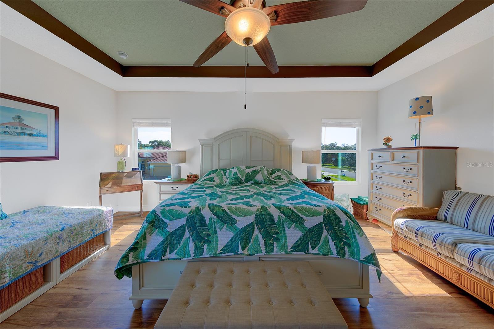 Listing photo id 26 for 7405 70th Avenue N