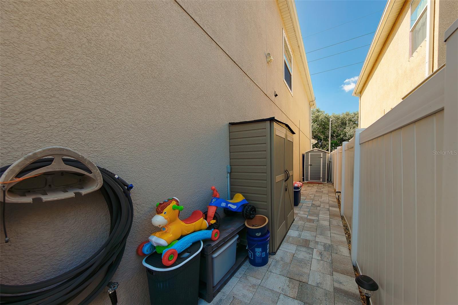 Listing photo id 54 for 7405 70th Avenue N