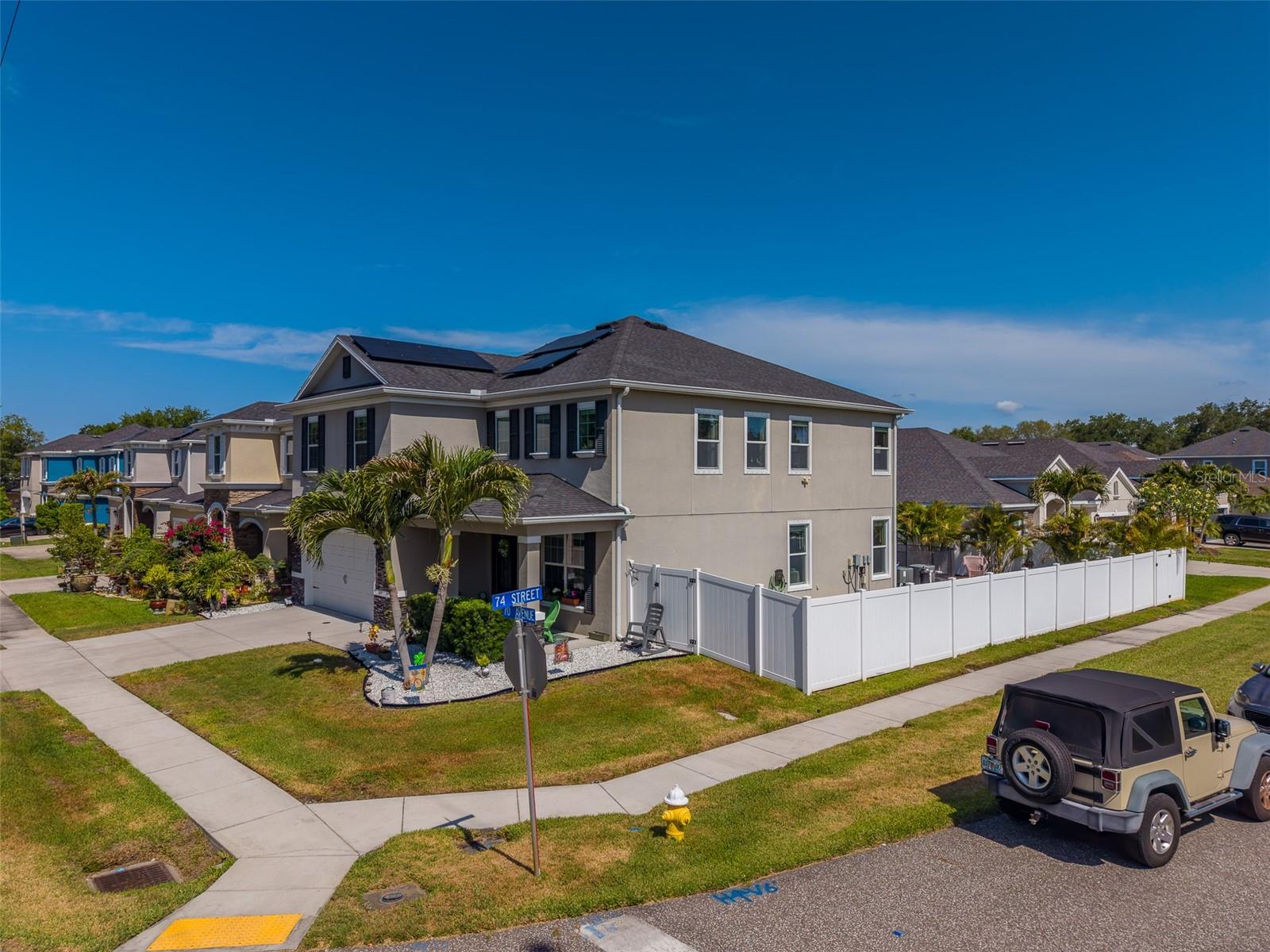 Listing photo id 56 for 7405 70th Avenue N