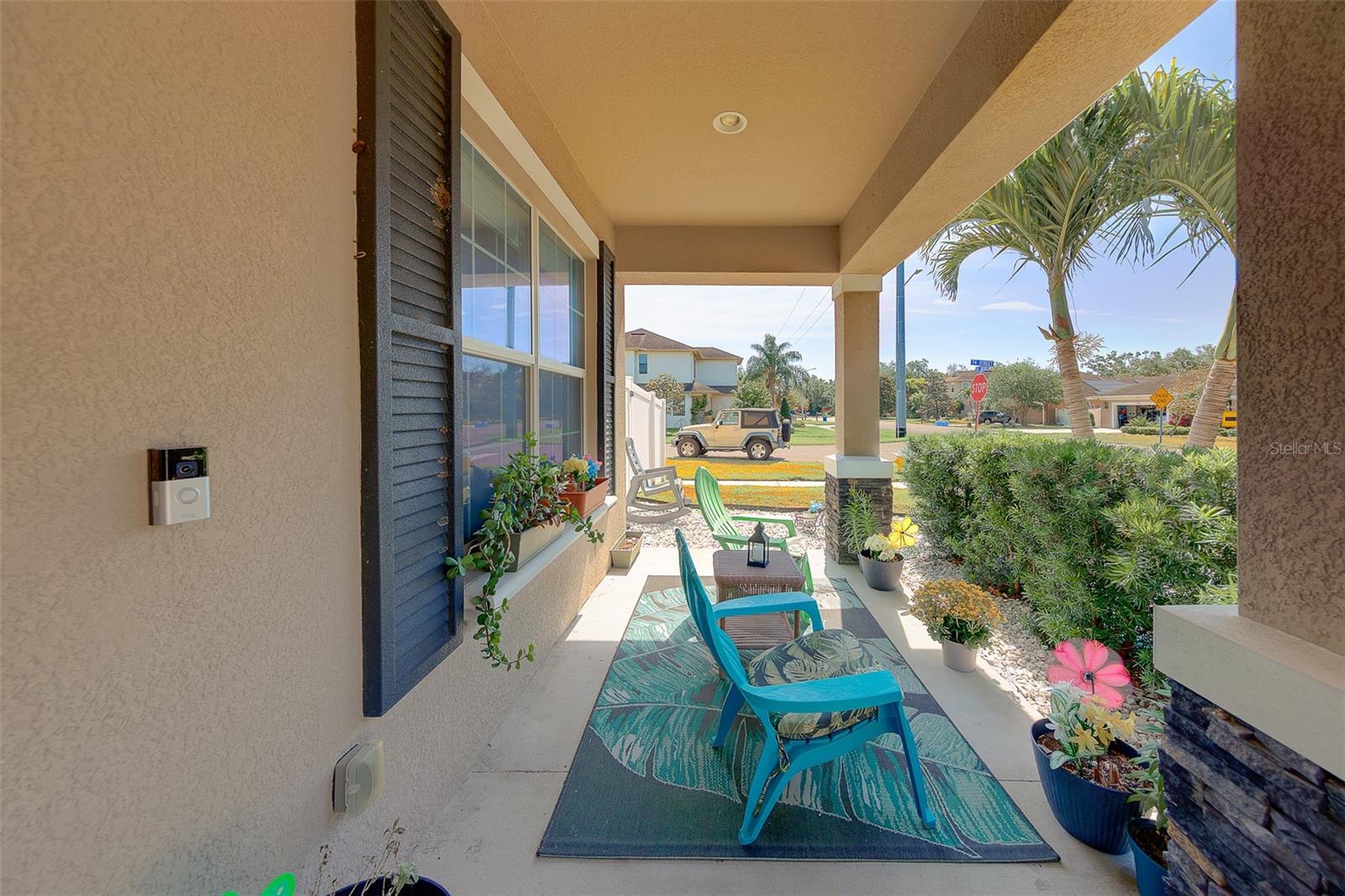 Listing photo id 4 for 7405 70th Avenue N