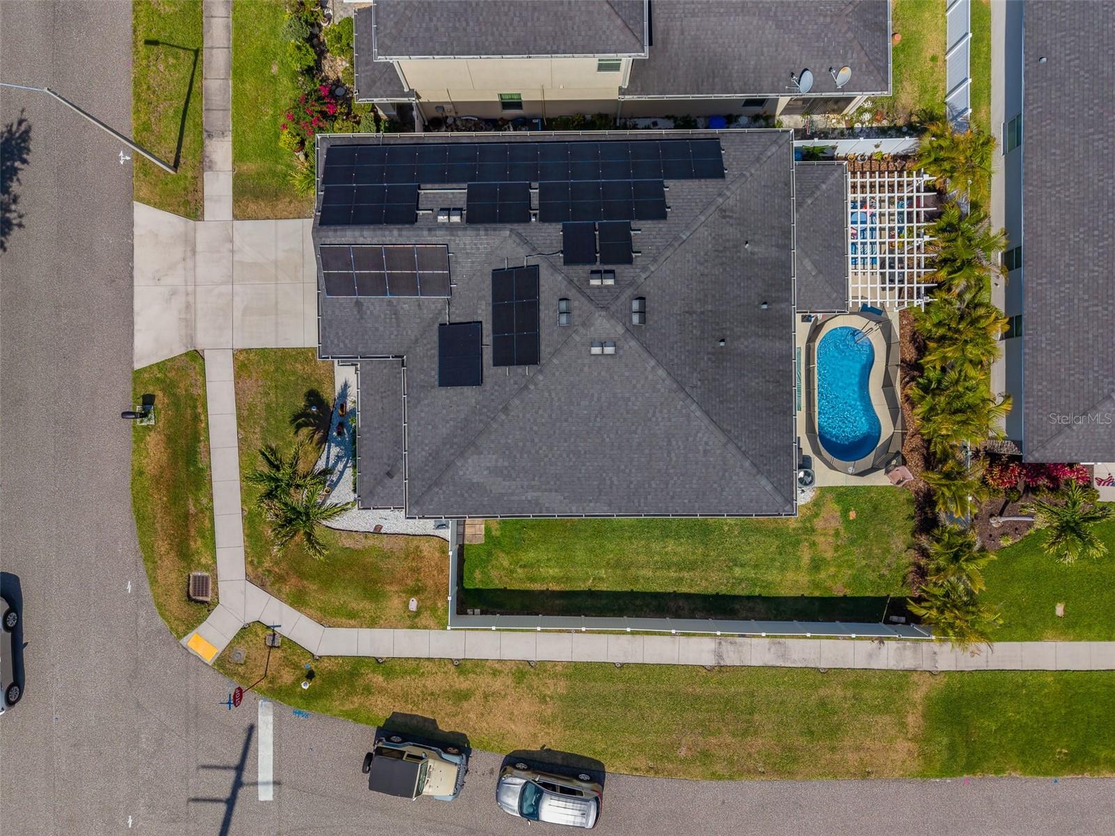 Listing photo id 59 for 7405 70th Avenue N