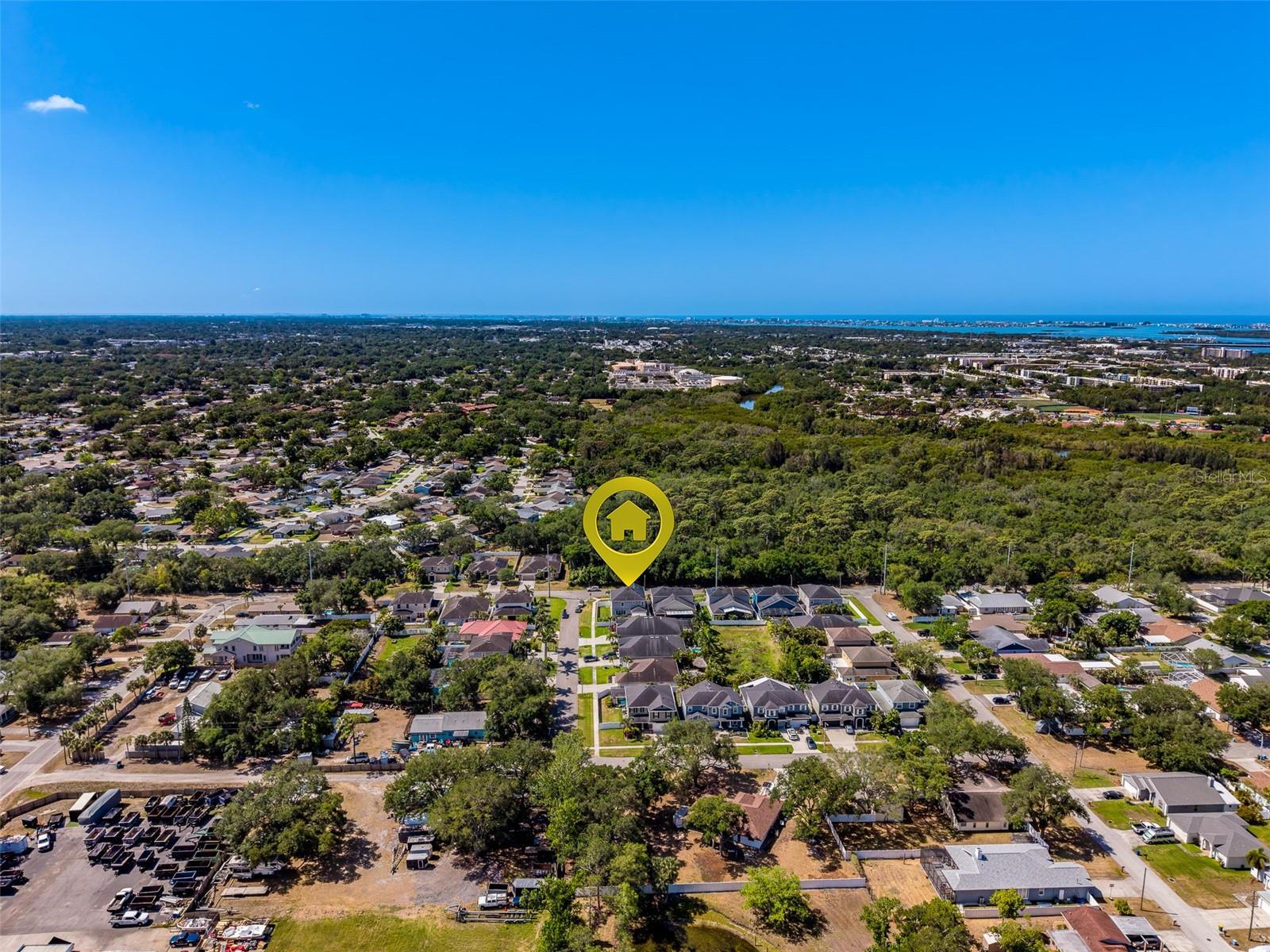 Listing photo id 65 for 7405 70th Avenue N