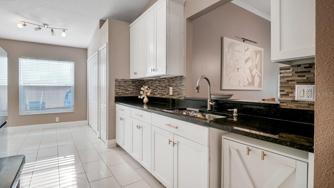 Listing photo id 4 for 10510 Egret Haven Lane