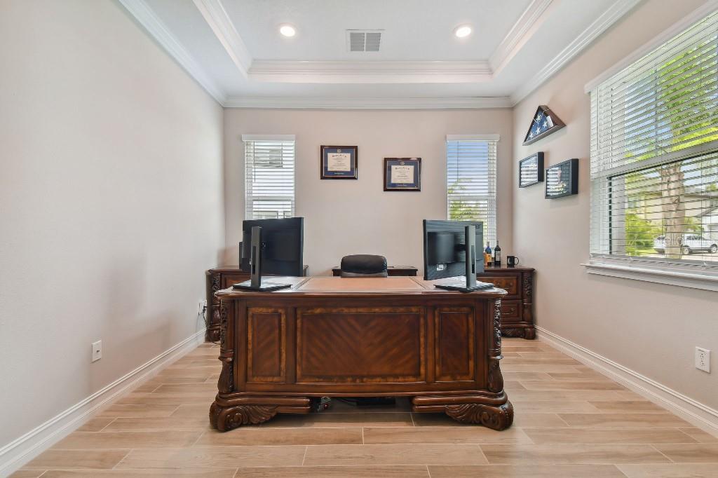 Image 16 of 43 For 6129 Marsh Trail Drive