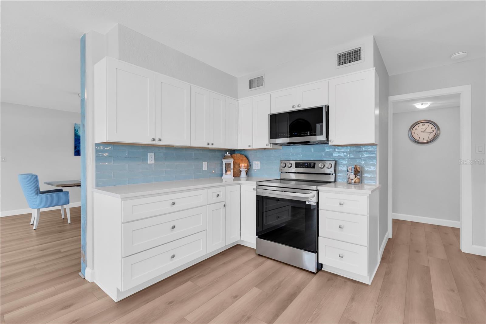 Image 13 of 38 For 8800 Gulf Boulevard