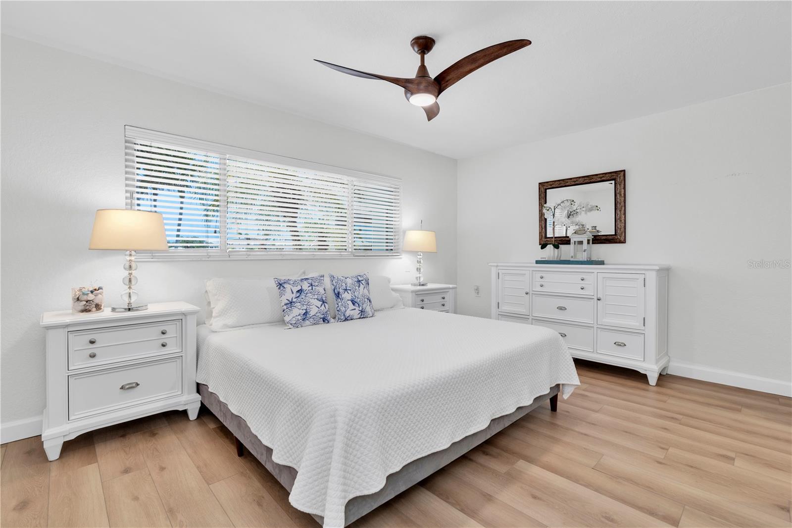 Image 17 of 38 For 8800 Gulf Boulevard