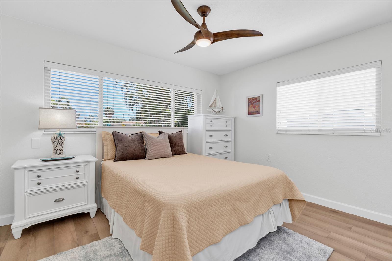 Image 20 of 38 For 8800 Gulf Boulevard