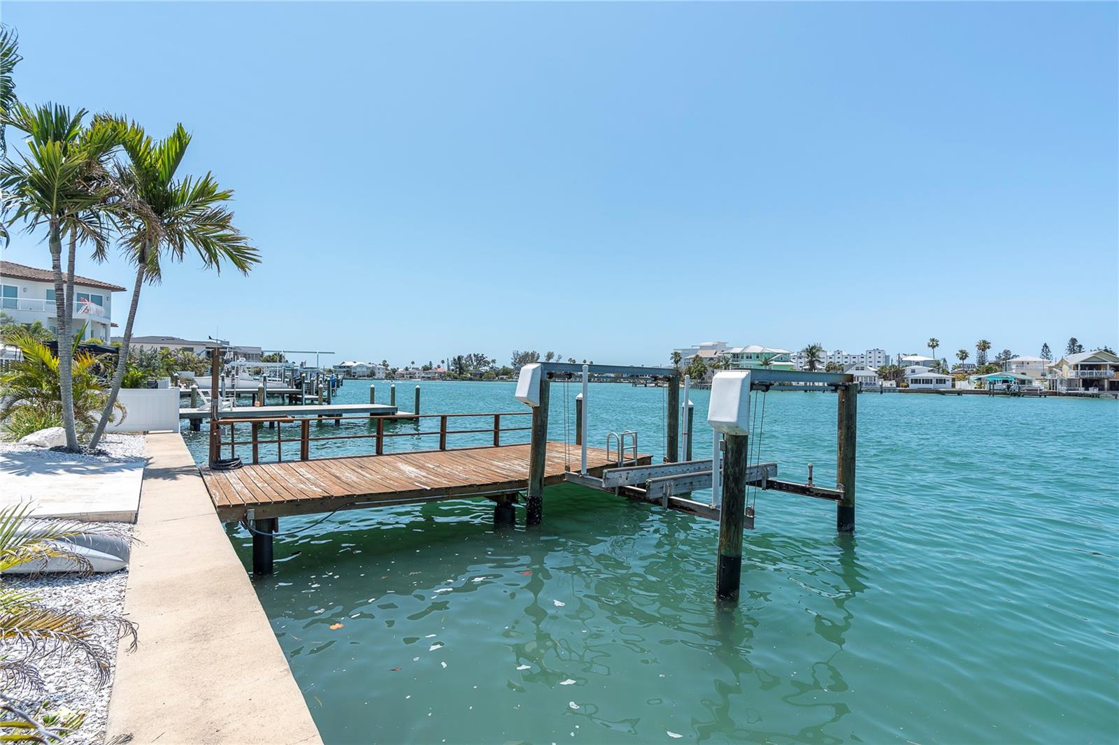 Image 31 of 38 For 8800 Gulf Boulevard