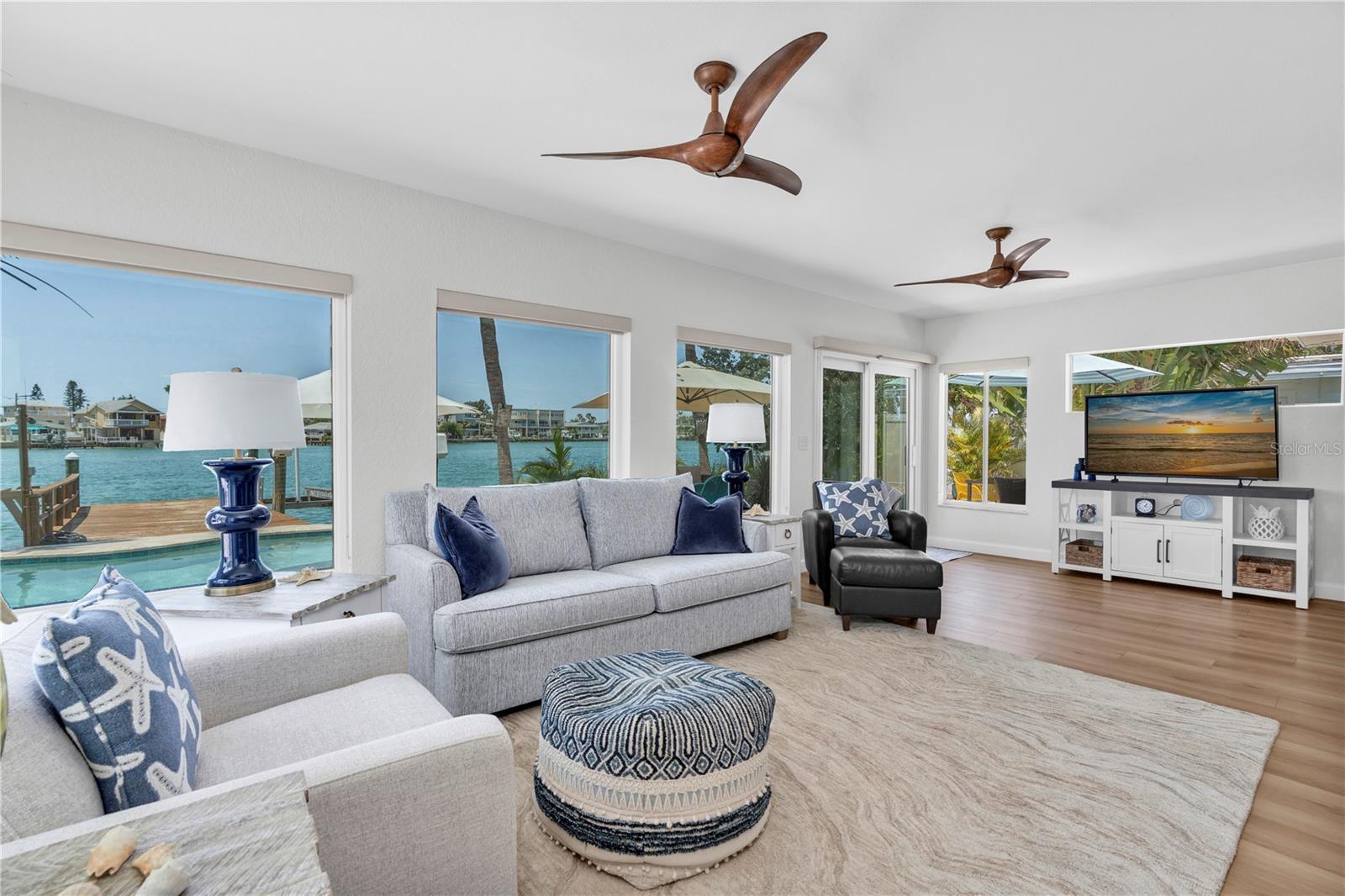 Image 7 of 38 For 8800 Gulf Boulevard