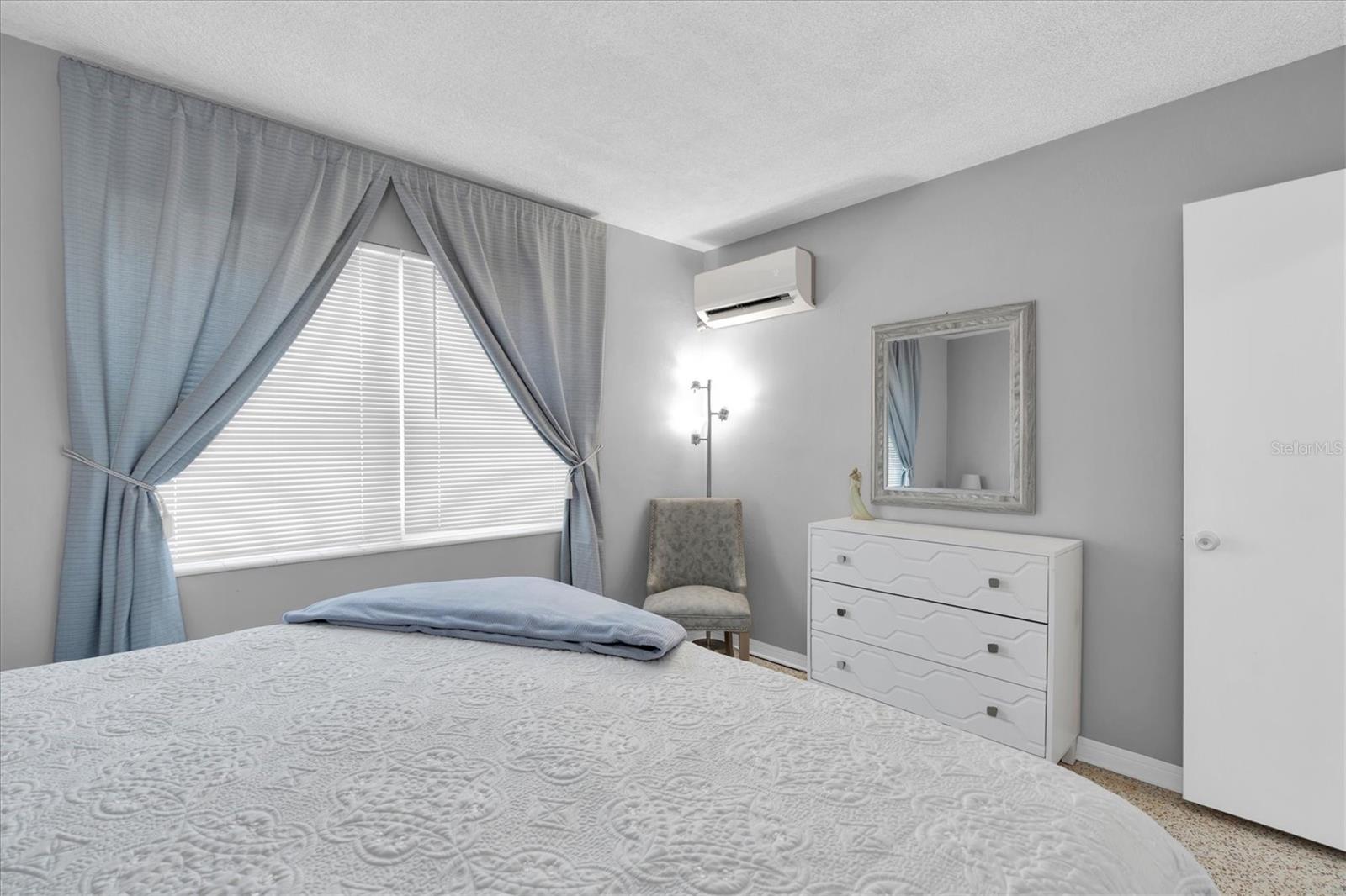 Image 6 of 15 For 121 46th Avenue 2a