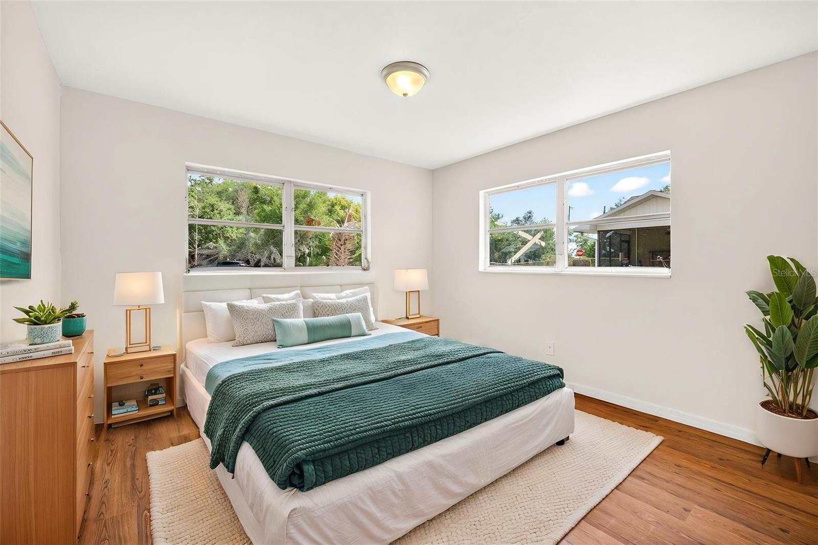 Image 16 of 37 For 34816 Evergreen Way