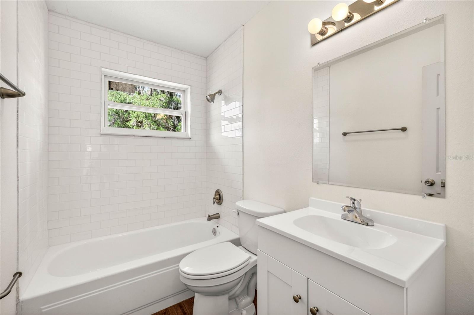 Image 21 of 37 For 34816 Evergreen Way