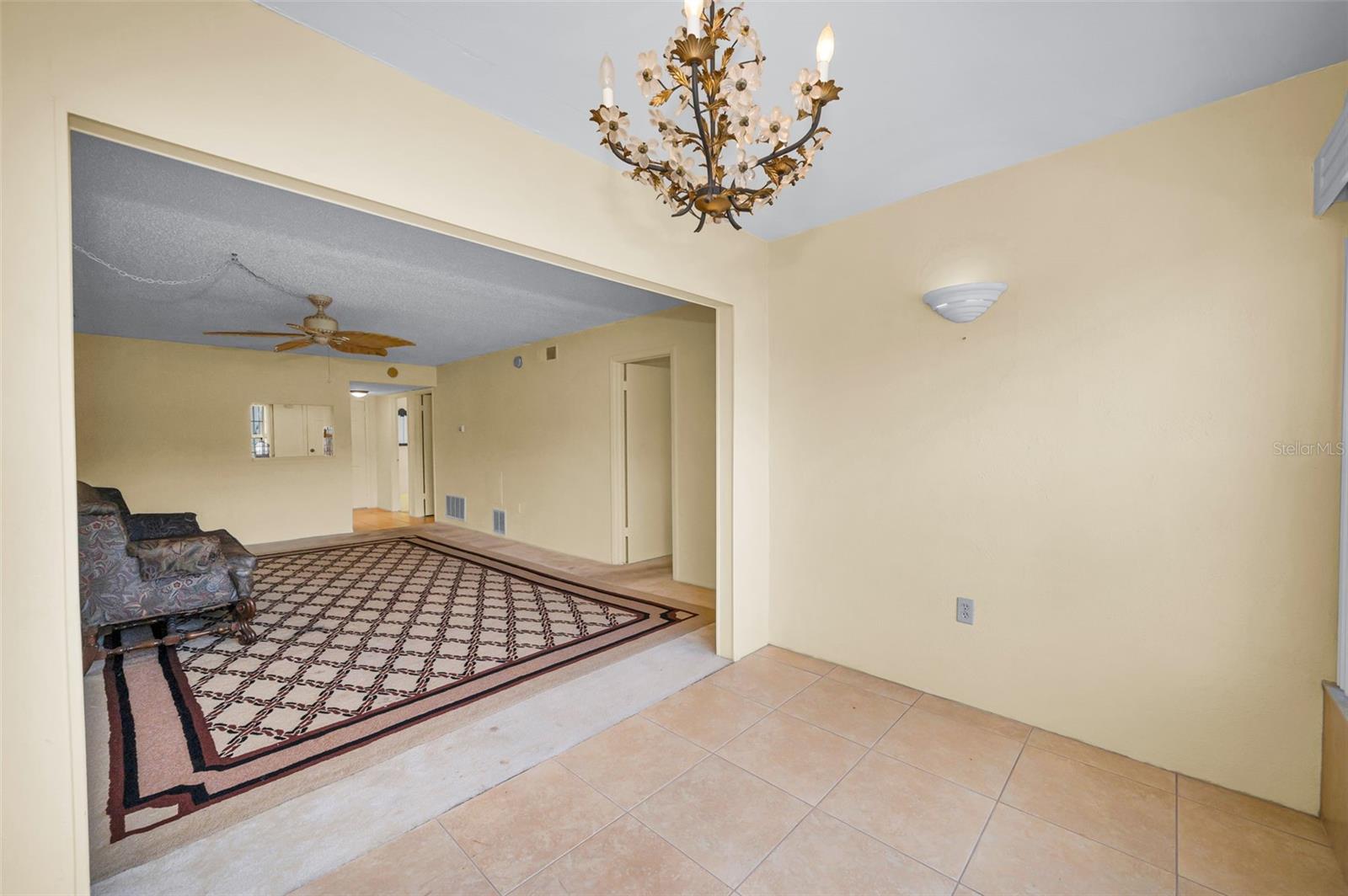 Image 42 of 43 For 936 Virginia Street 201