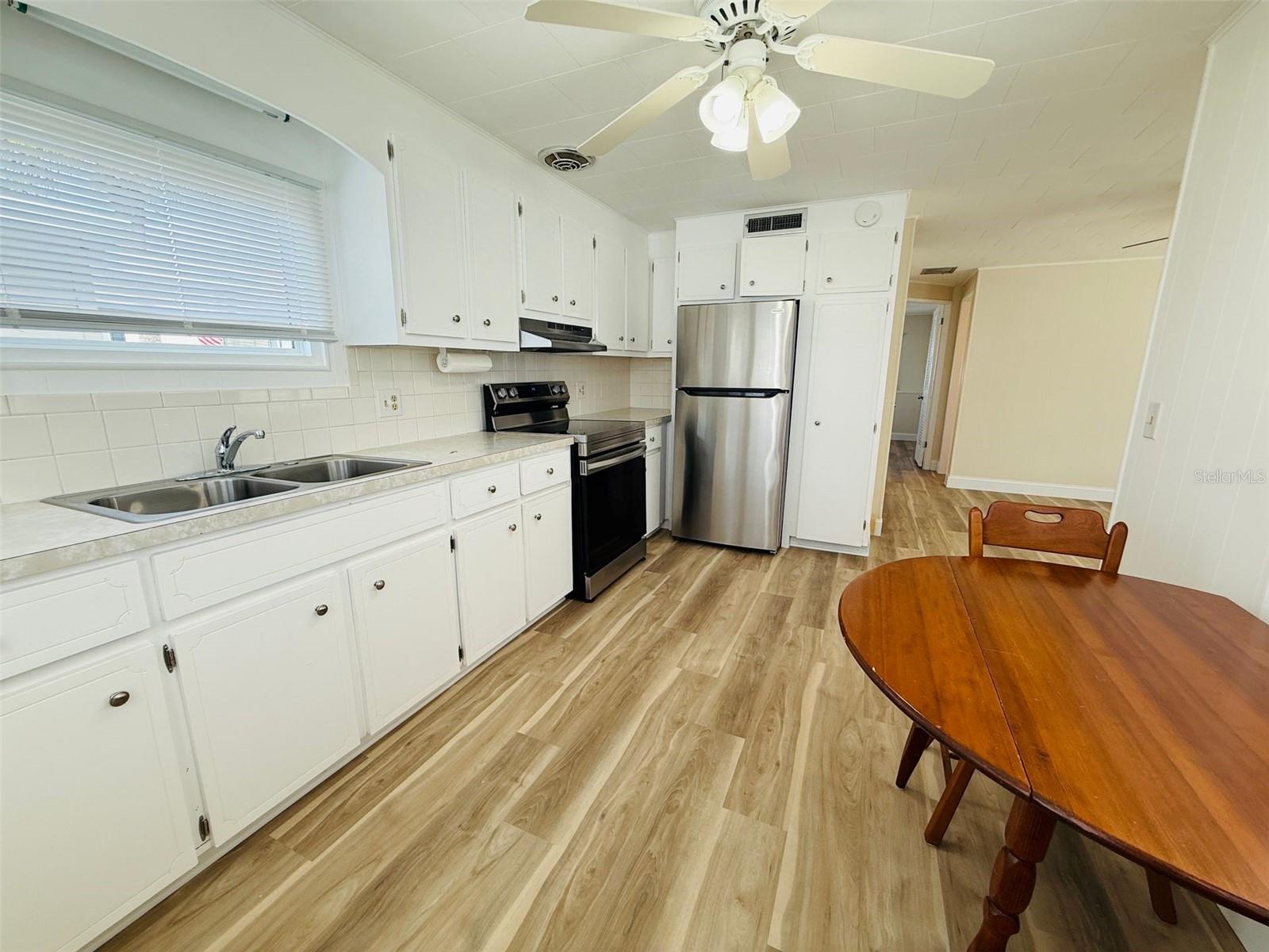 Image 11 of 40 For 4851 Gandy Boulevard B7l13