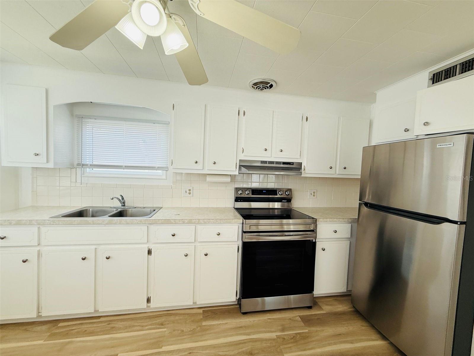 Image 13 of 40 For 4851 Gandy Boulevard B7l13