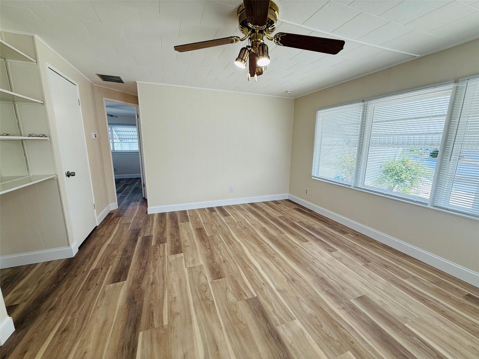 Image 8 of 40 For 4851 Gandy Boulevard B7l13