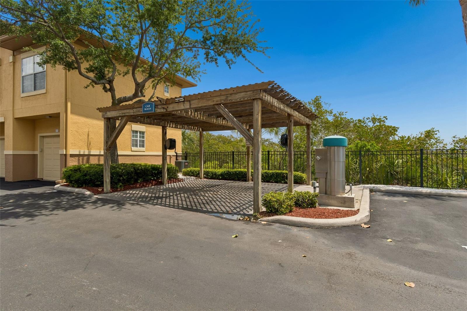 Image 30 of 36 For 4304 Bayside Village Drive 204