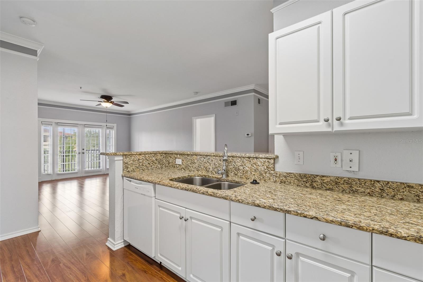 Image 5 of 36 For 4304 Bayside Village Drive 204