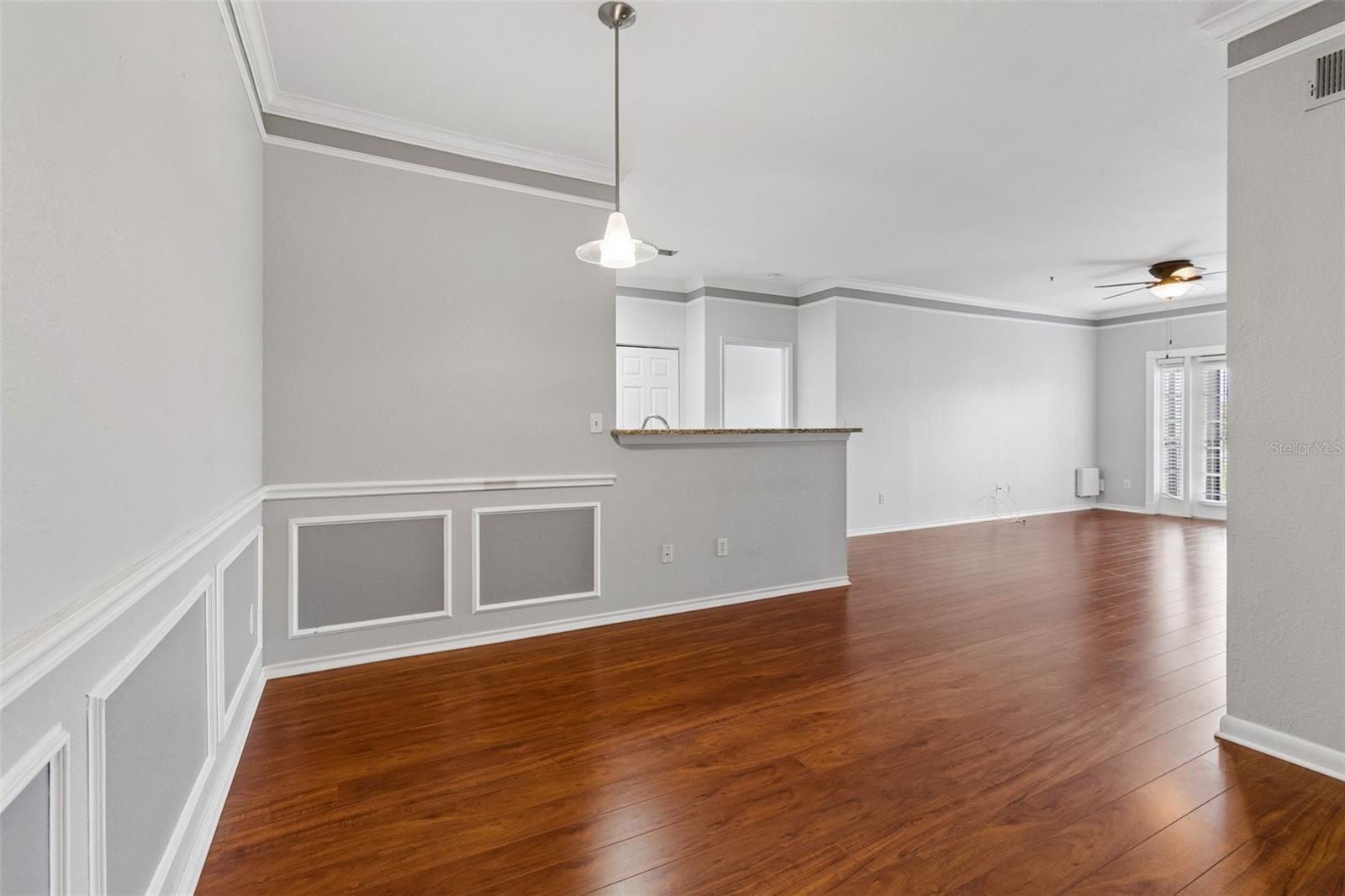 Image 6 of 36 For 4304 Bayside Village Drive 204