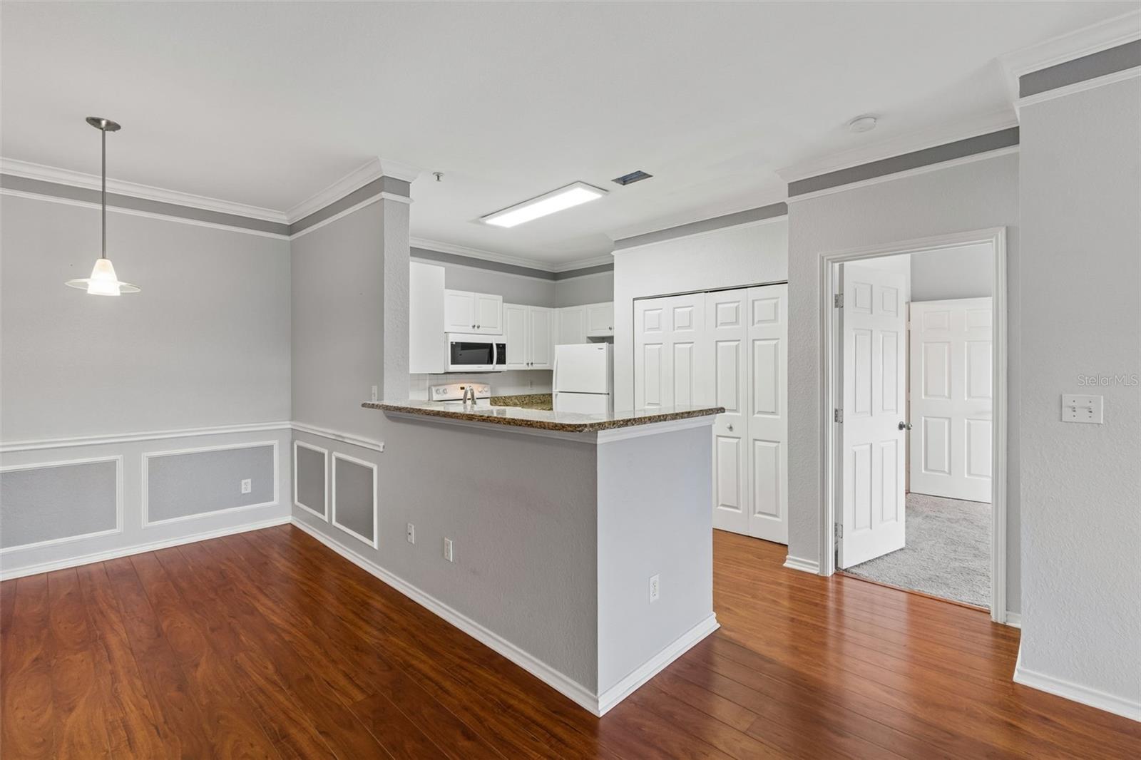 Image 8 of 36 For 4304 Bayside Village Drive 204
