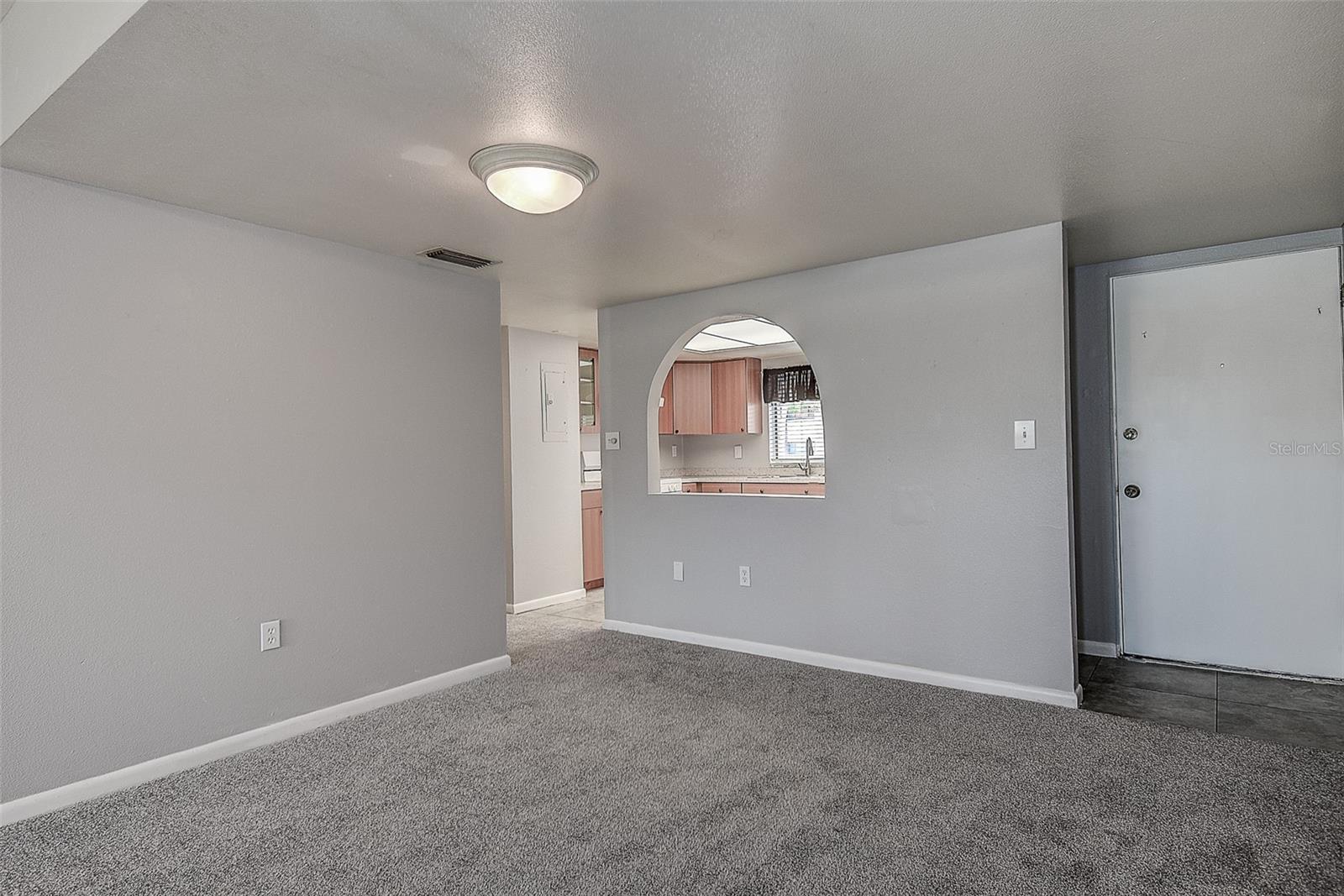 Image 6 of 47 For 860 Village Drive N 106