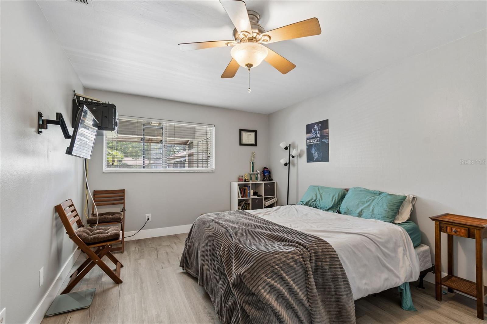 Image 17 of 30 For 2460 Northside Drive 604