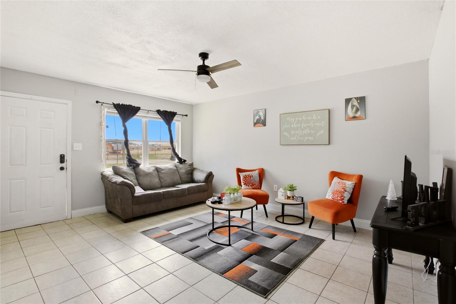 Image 4 of 22 For 1702 Birchwood Circle A