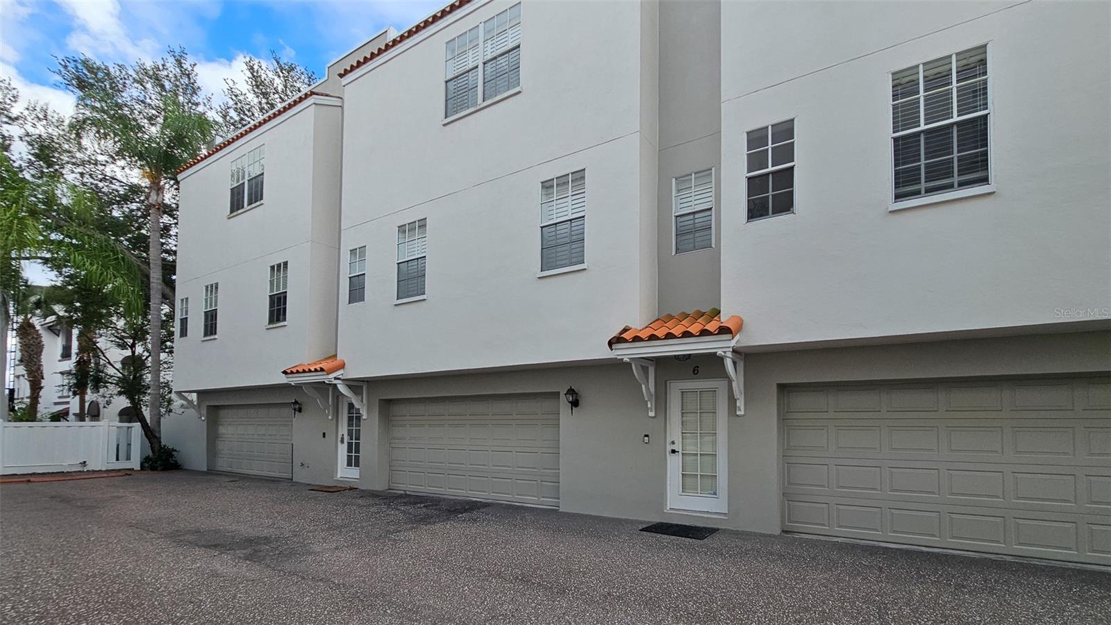 Image 2 of 21 For 608 Matanzas Avenue 6