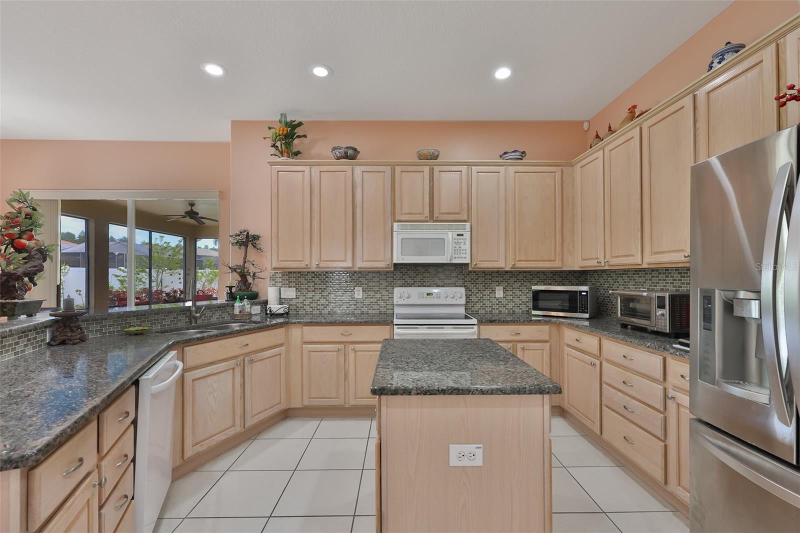 Image 21 of 32 For 3822 Cardenal Avenue