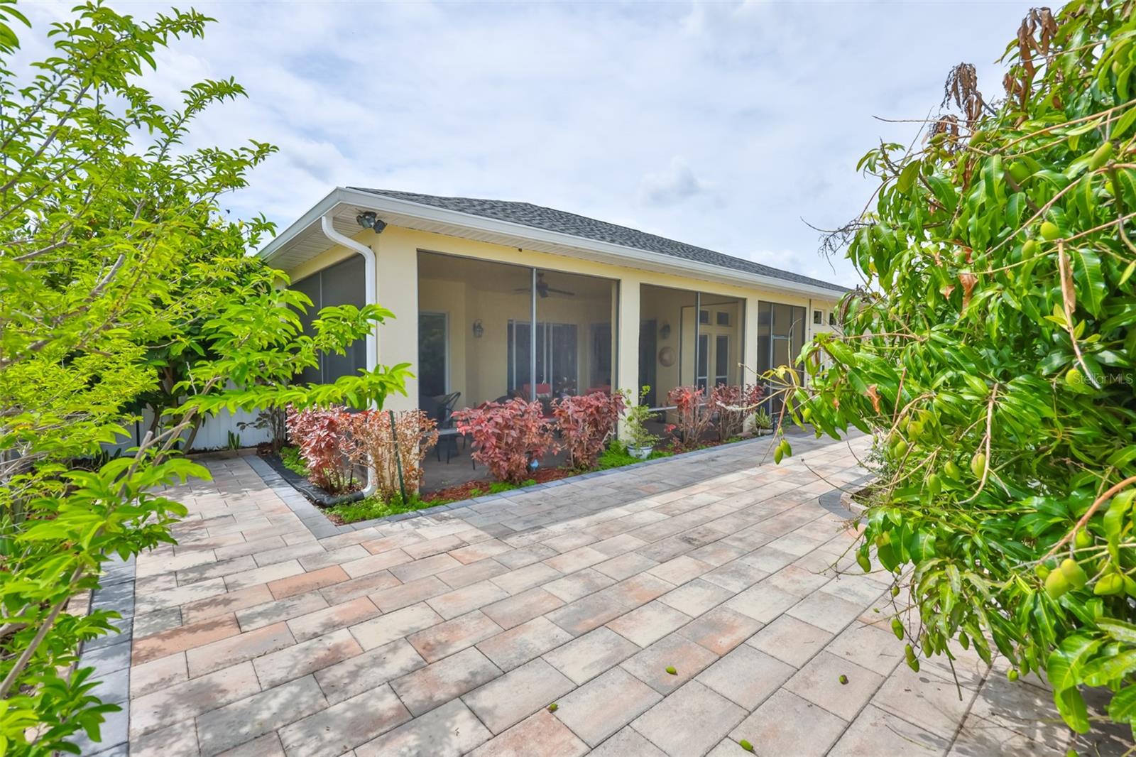 Image 27 of 32 For 3822 Cardenal Avenue