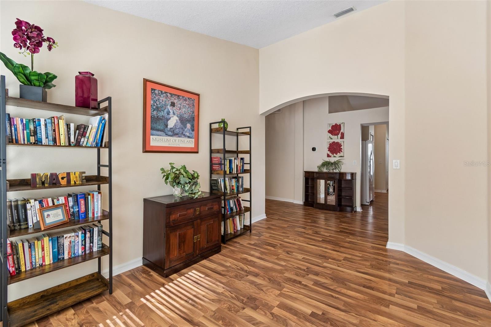 Image 11 of 51 For 30816 Midtown Court