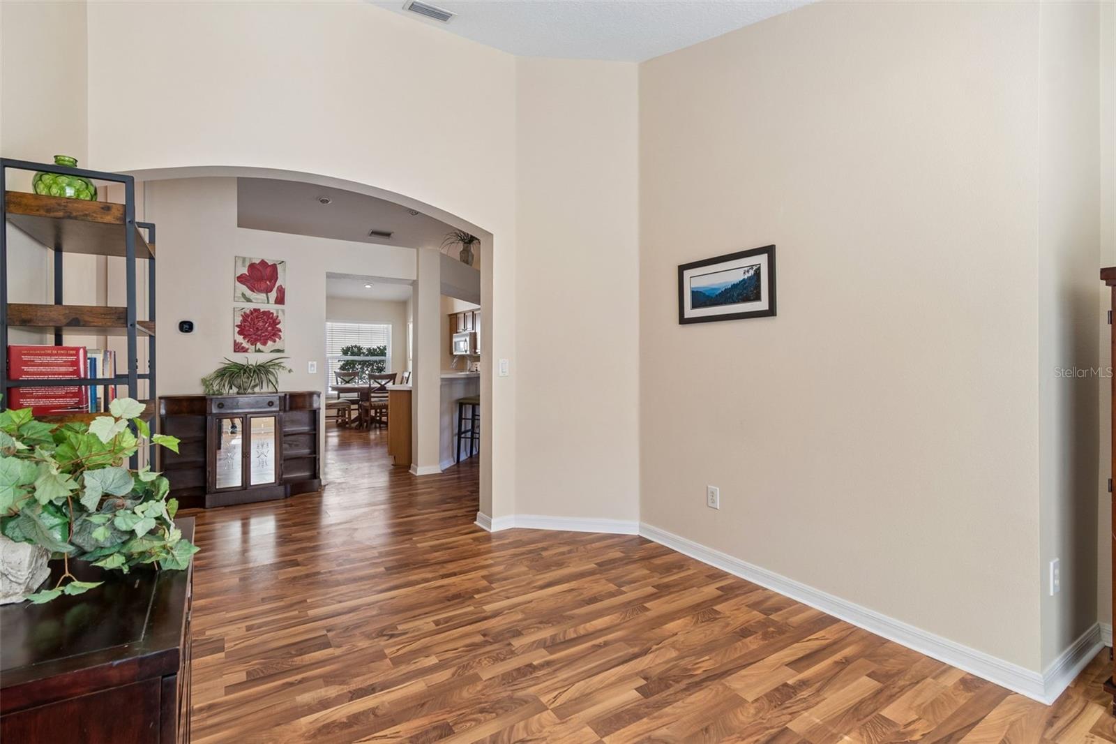 Image 12 of 51 For 30816 Midtown Court