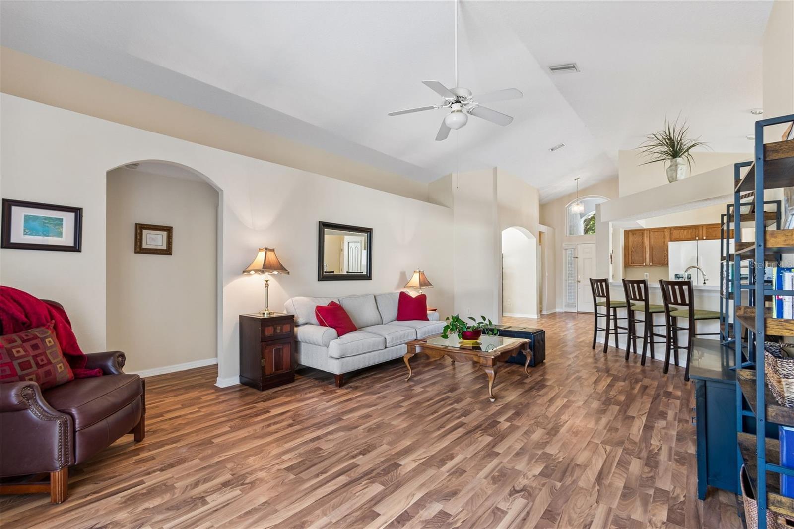 Image 15 of 51 For 30816 Midtown Court
