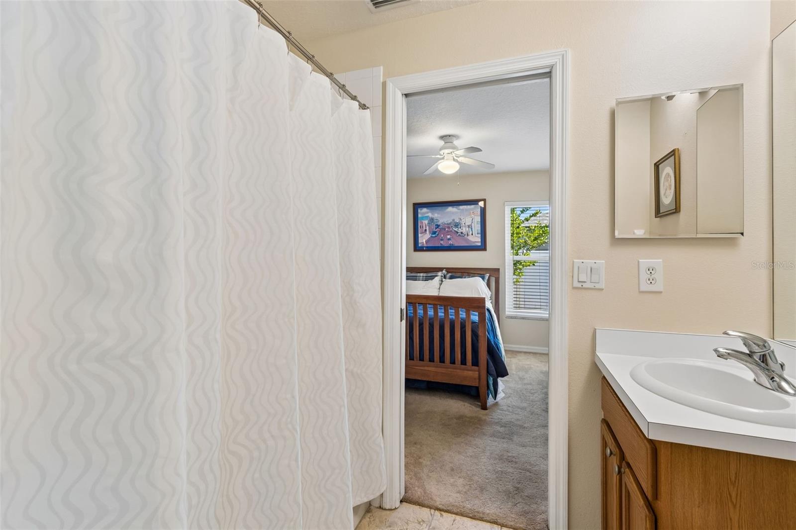 Image 20 of 51 For 30816 Midtown Court