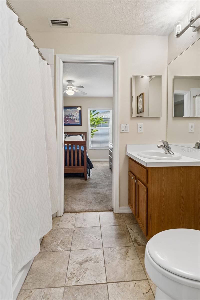 Image 21 of 51 For 30816 Midtown Court