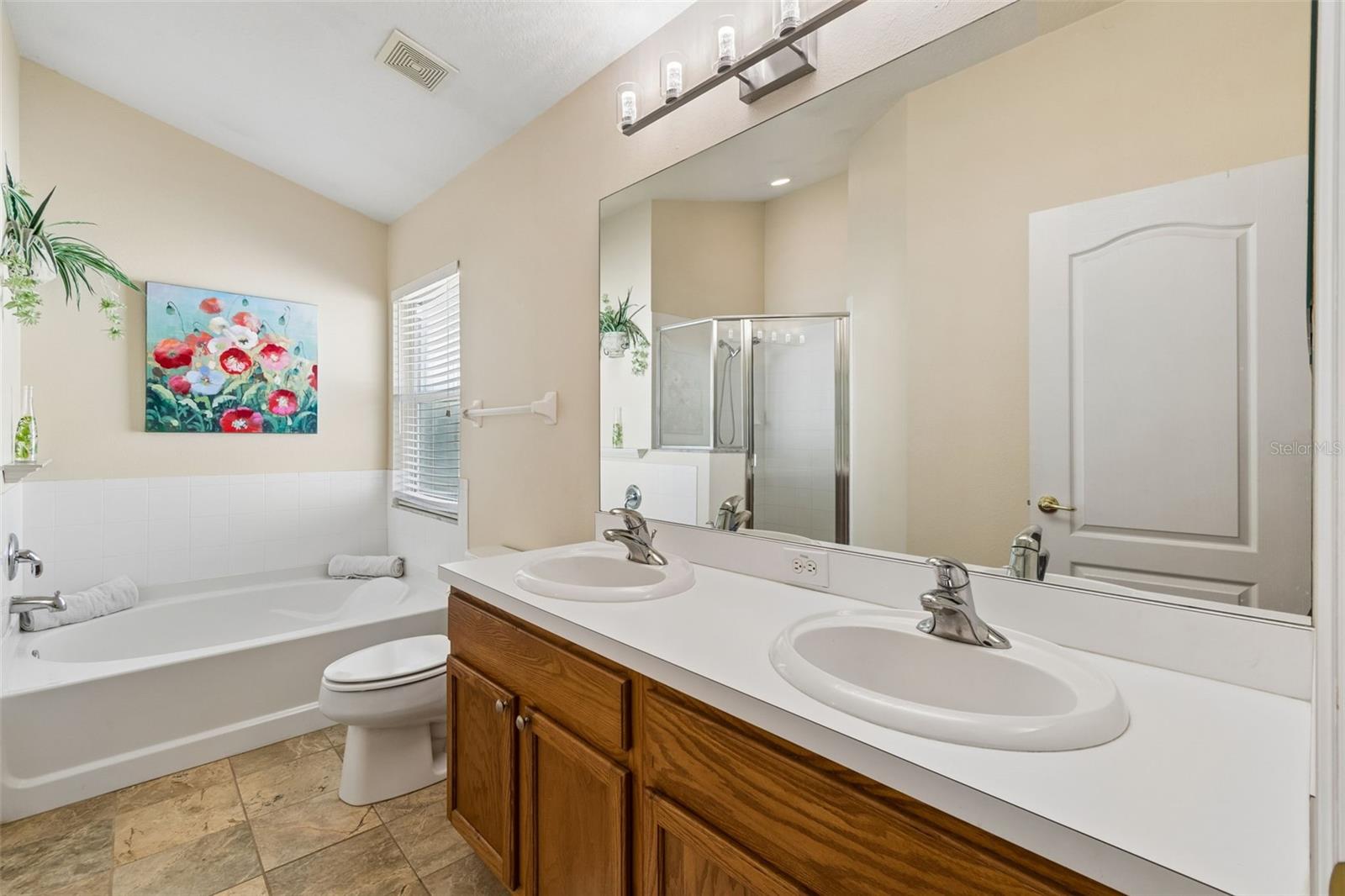Image 31 of 51 For 30816 Midtown Court