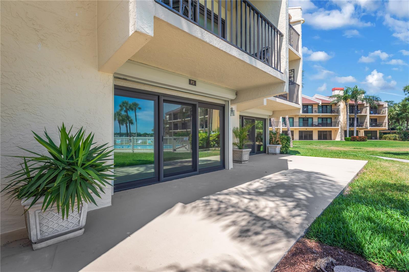 Image 14 of 43 For 7520 Sunshine Skyway Lane S P5