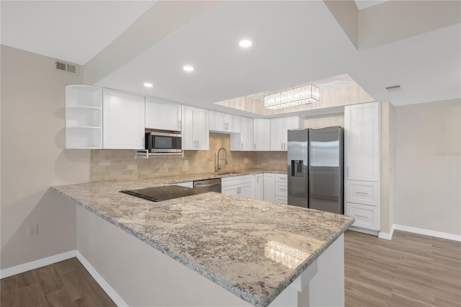 Image 16 of 43 For 7520 Sunshine Skyway Lane S P5