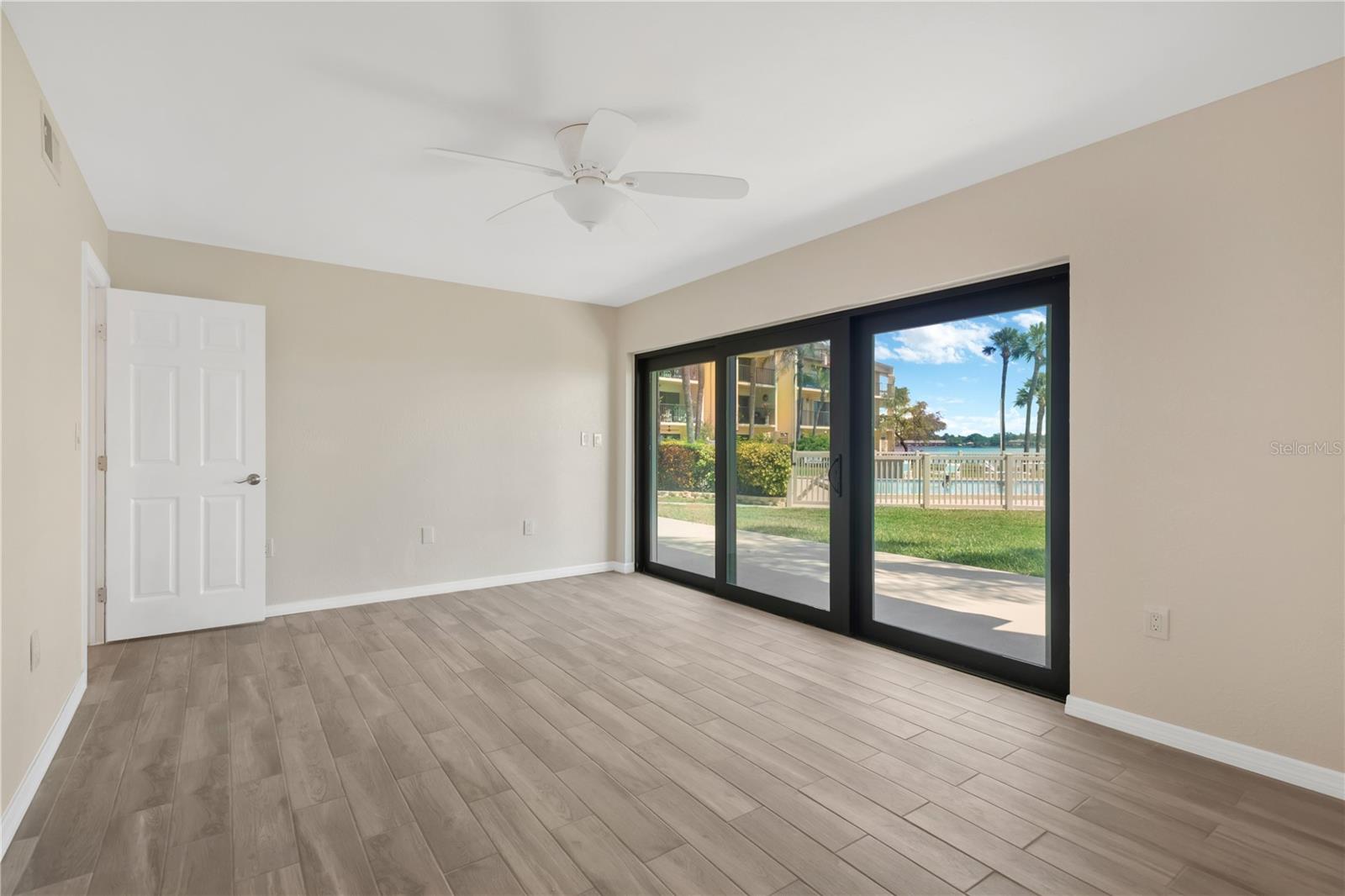 Image 24 of 43 For 7520 Sunshine Skyway Lane S P5