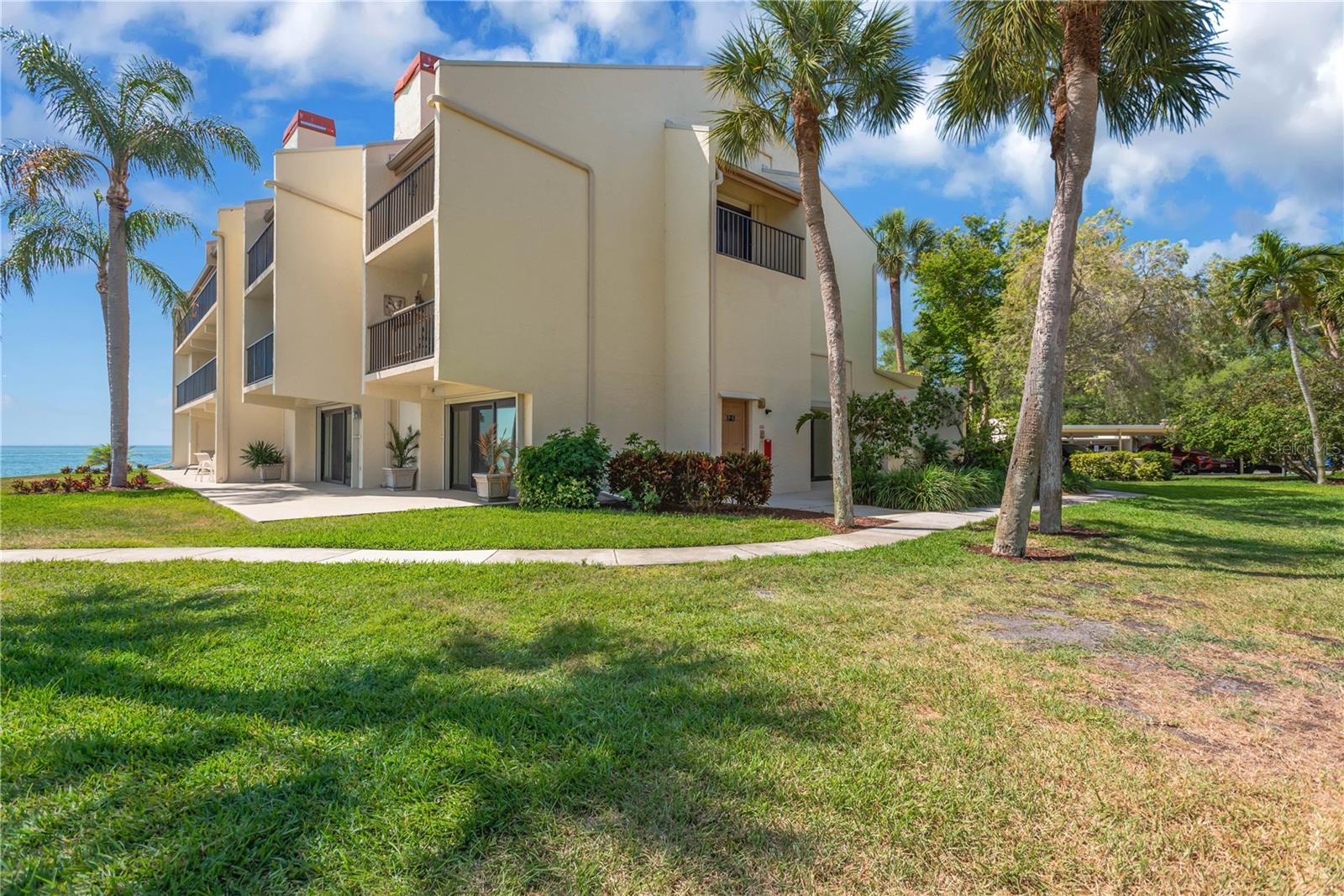 Image 43 of 43 For 7520 Sunshine Skyway Lane S P5