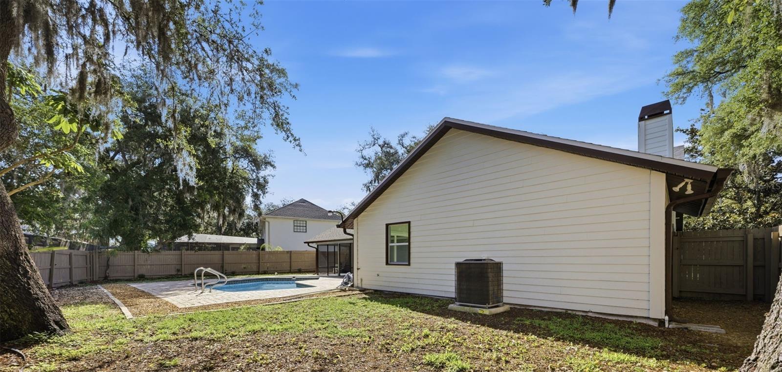 Image 41 of 50 For 1204 Moondale Court
